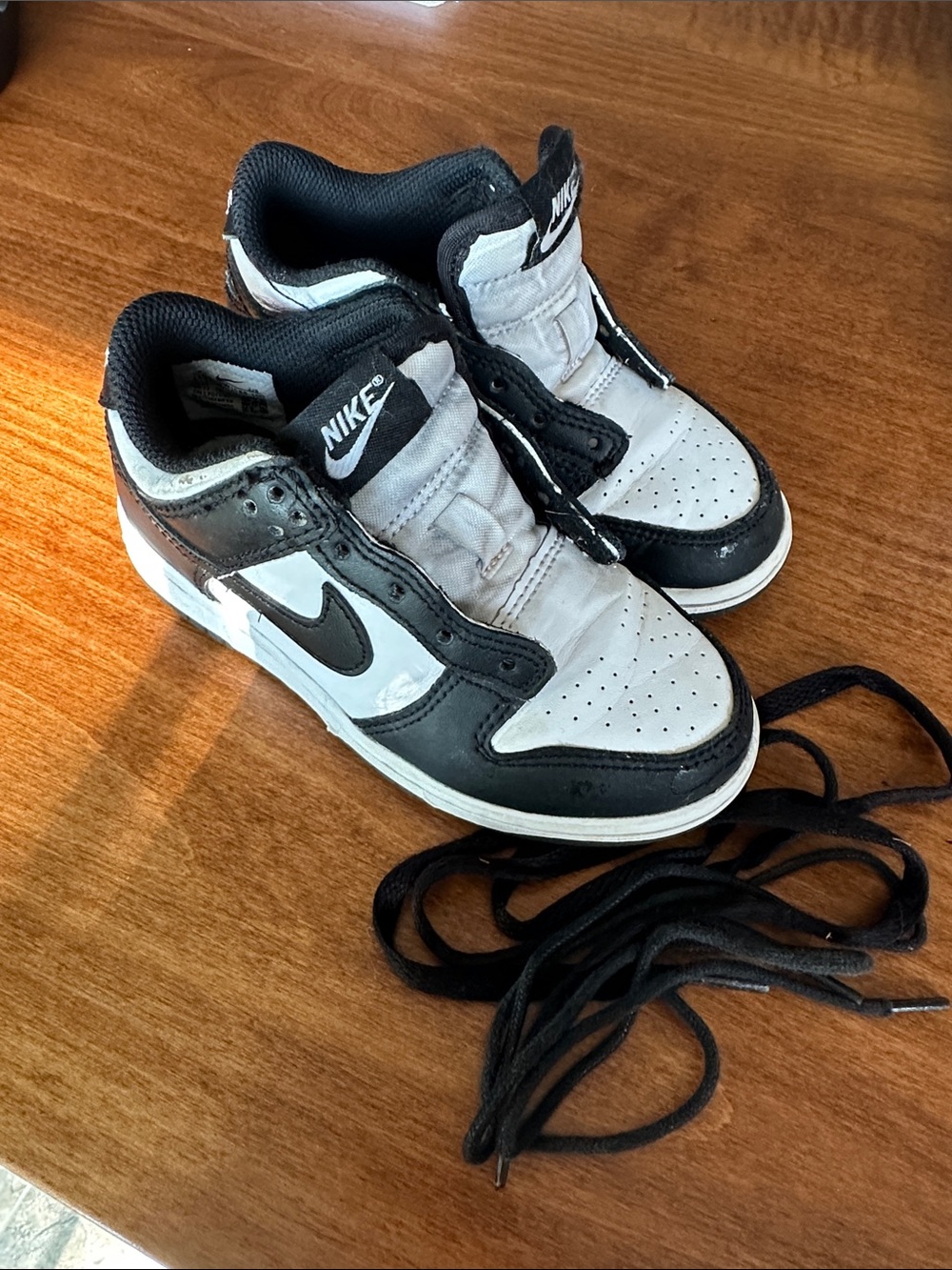 Kids Nike pandas size 11c